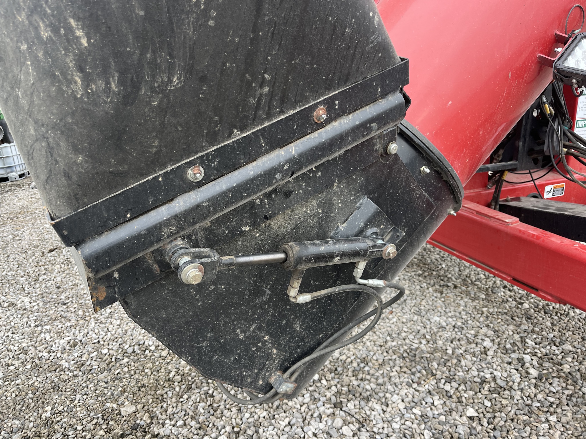 2020 Unverferth 1017 Image 8