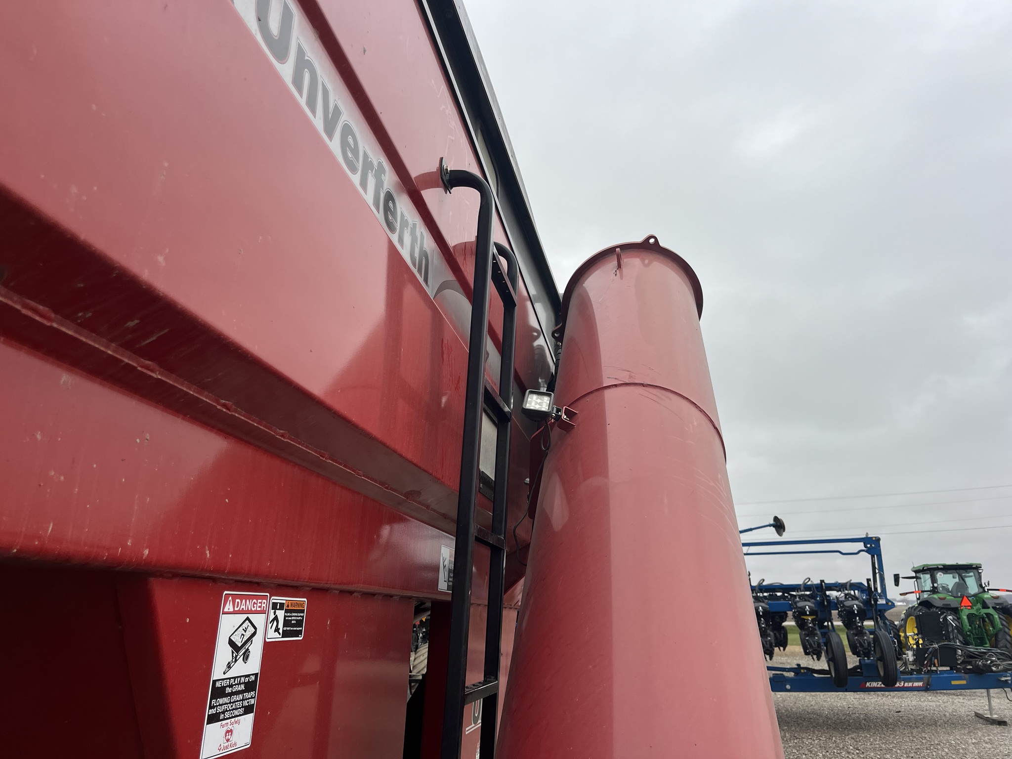 2020 Unverferth 1017 Image 21