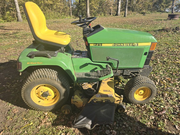  John Deere 425