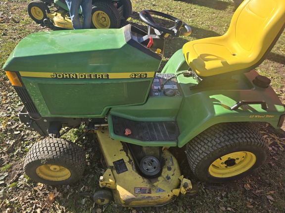 1997 John Deere 425 - Photo2