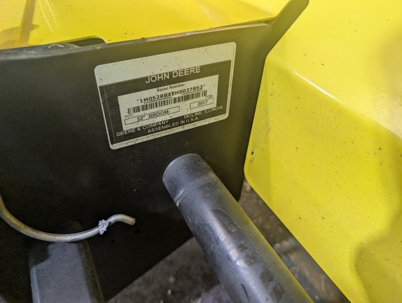 2018 John Deere 52 in Quick Hitch Broom - Photo3
