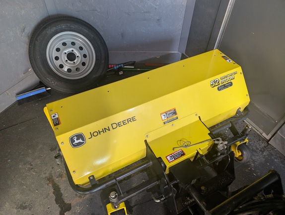 2018 John Deere 52 in Quick Hitch Broom - Photo4