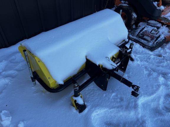 2018 John Deere 52 in Quick Hitch Broom - Photo5