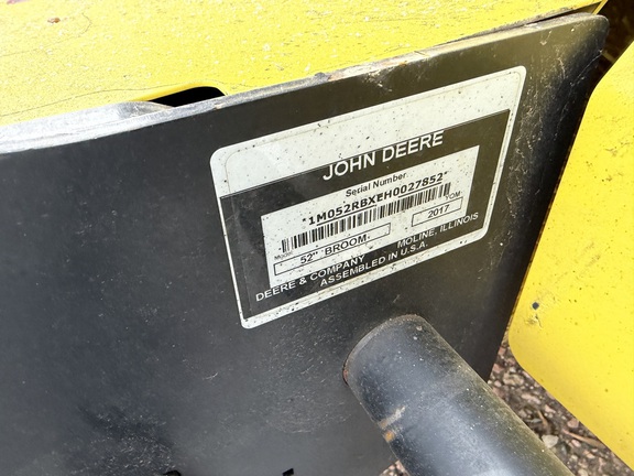 2018 John Deere 52 in Quick Hitch Broom - Photo11