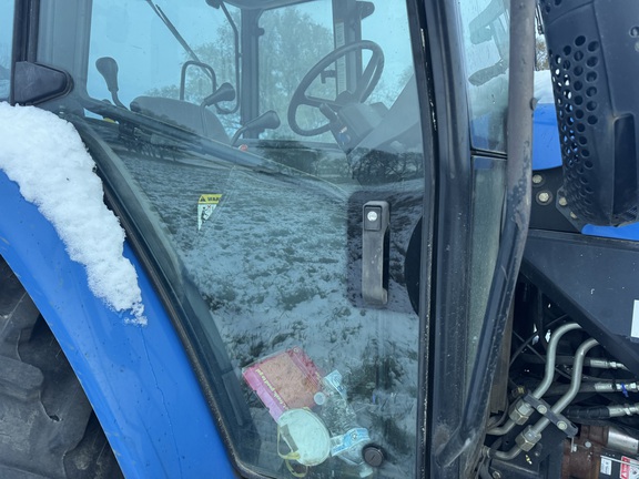 2013 New Holland TM140 - Photo12