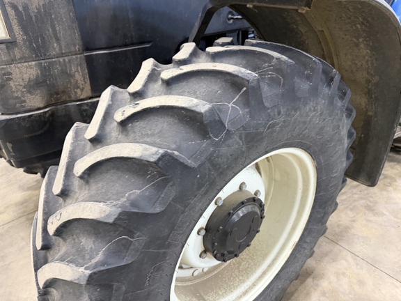 2013 New Holland TM140 - Photo10