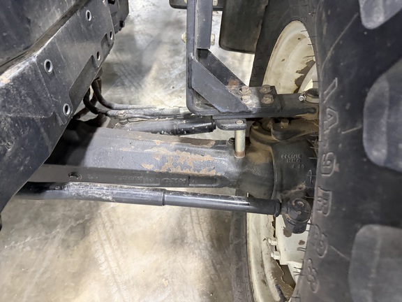 2013 New Holland TM140 - Photo11