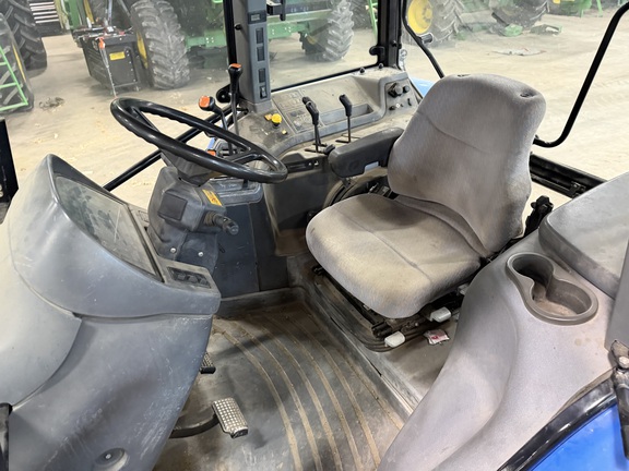 2013 New Holland TM140 - Photo30