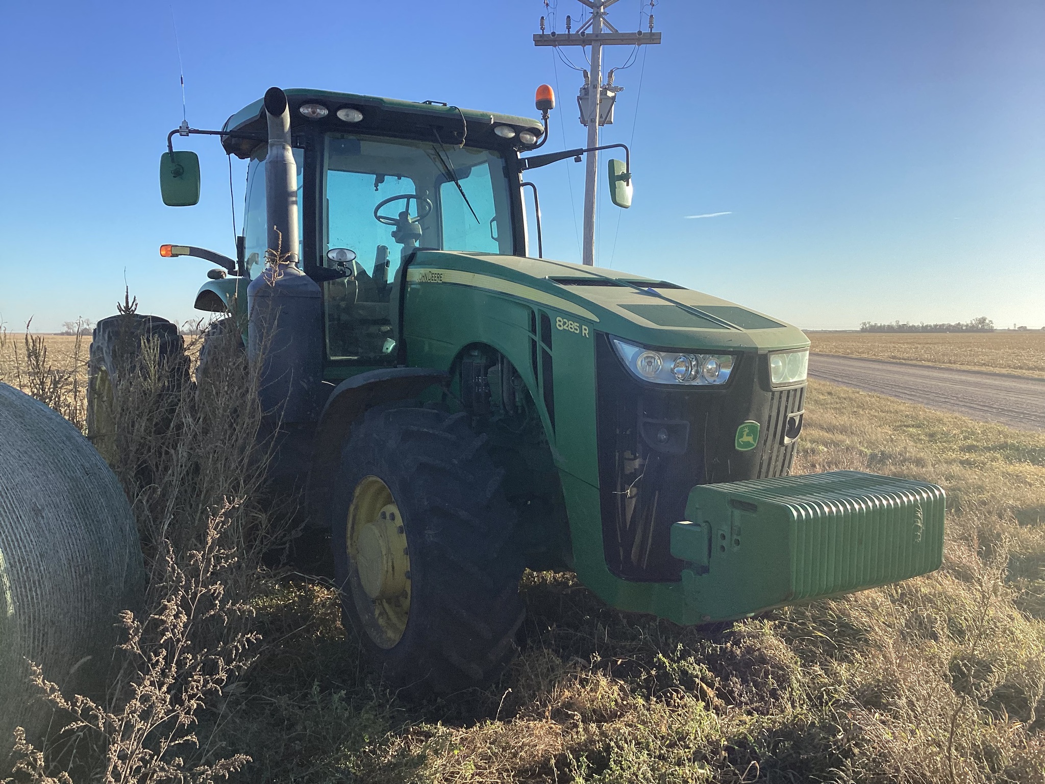 2013 John Deere 8285R Image 5