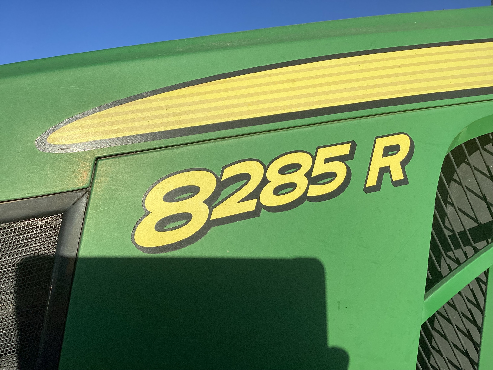 2013 John Deere 8285R Image 6