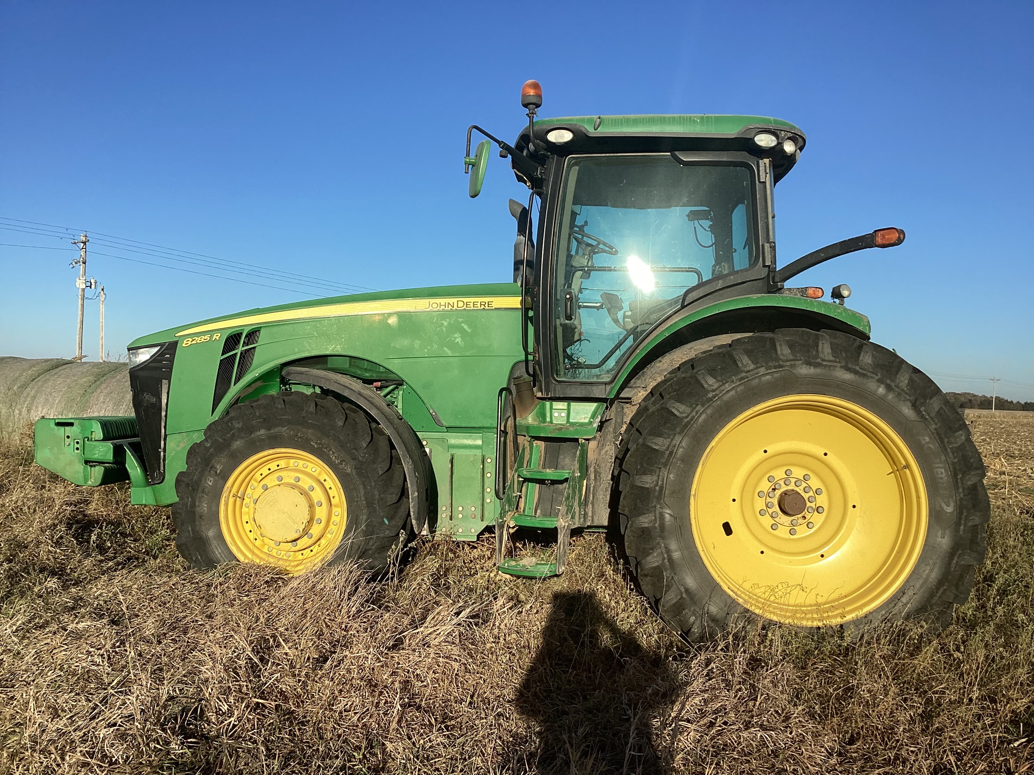 2013 John Deere 8285R Image 4