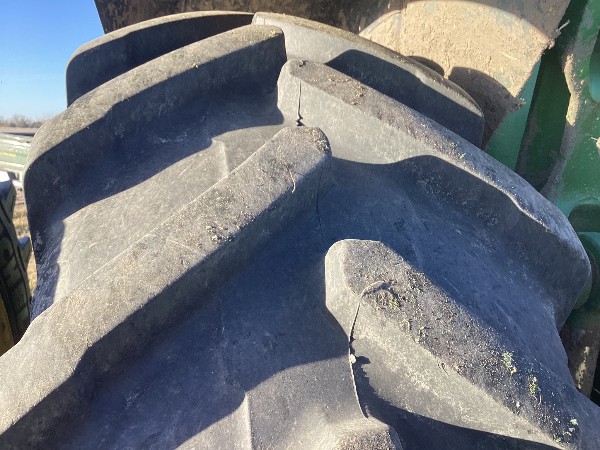 2013 John Deere 8285R Image 18