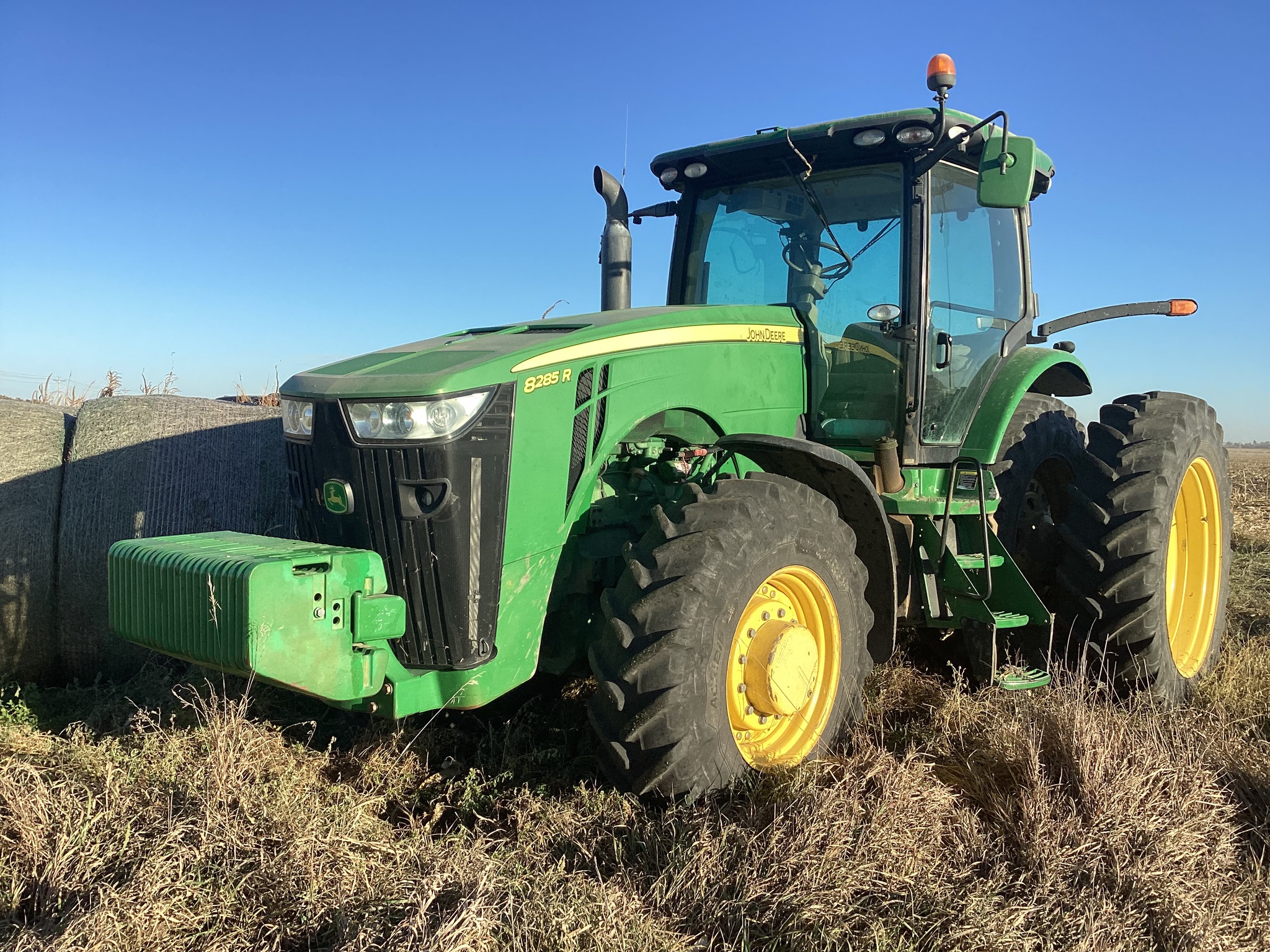 2013 John Deere 8285R Image 1