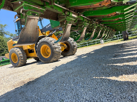2025 John-Deere CF 12