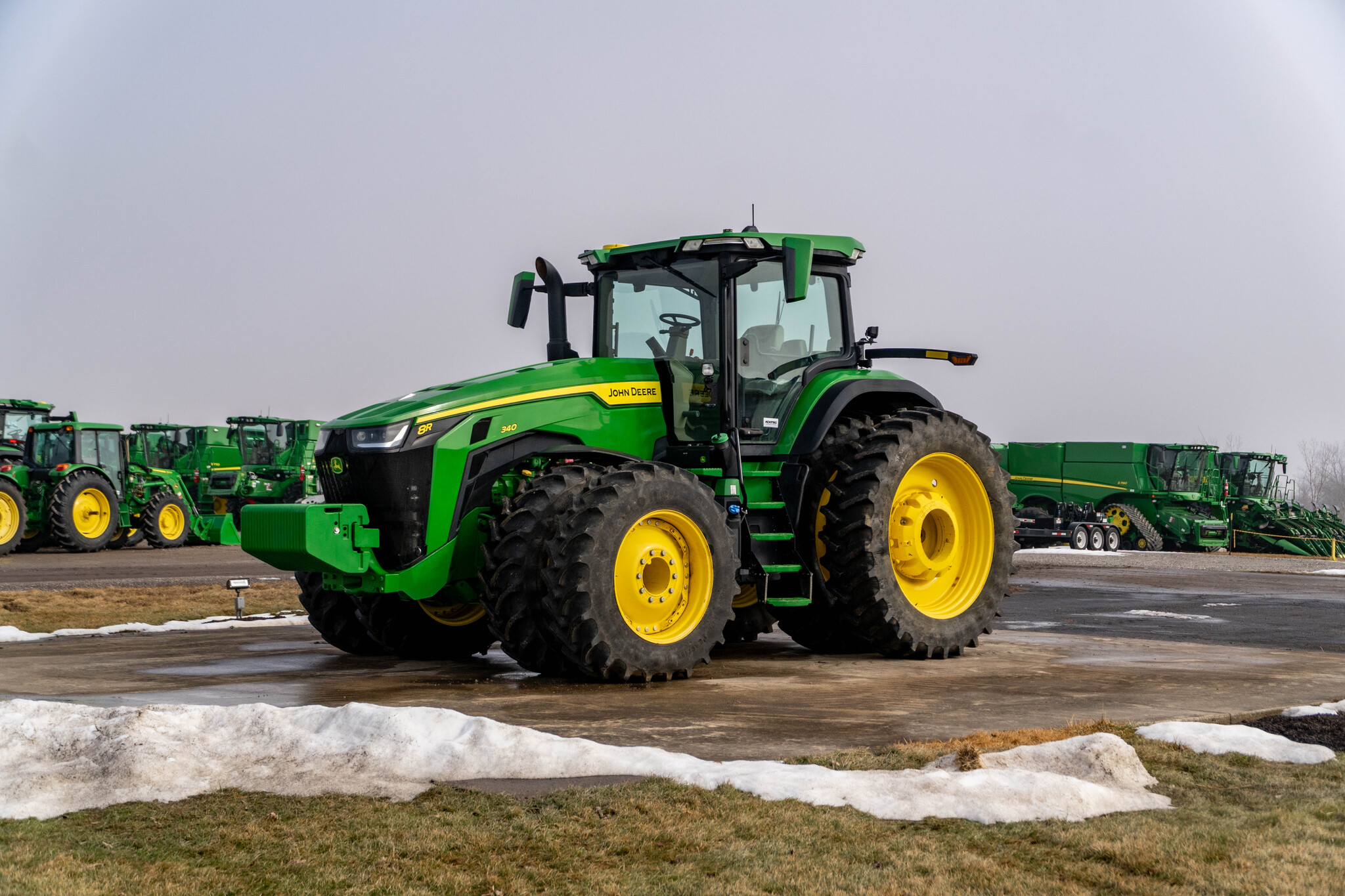 Used 2022 John Deere 8R 340 Row Crop Tractors at Koenig Equipment in Anna, OH - PhotoXL0