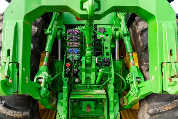 Used 2022 John Deere 8R 340 Row Crop Tractors at Koenig Equipment in Anna, OH - Photo17