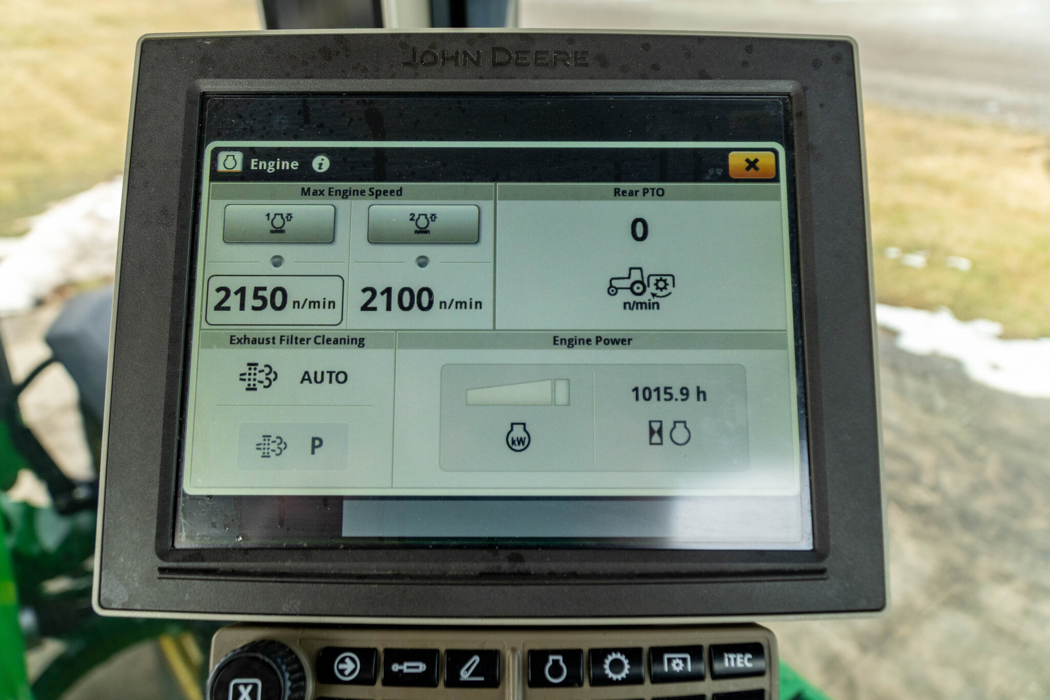 Used 2022 John Deere 8R 340 Row Crop Tractors at Koenig Equipment in Anna, OH - PhotoXL32