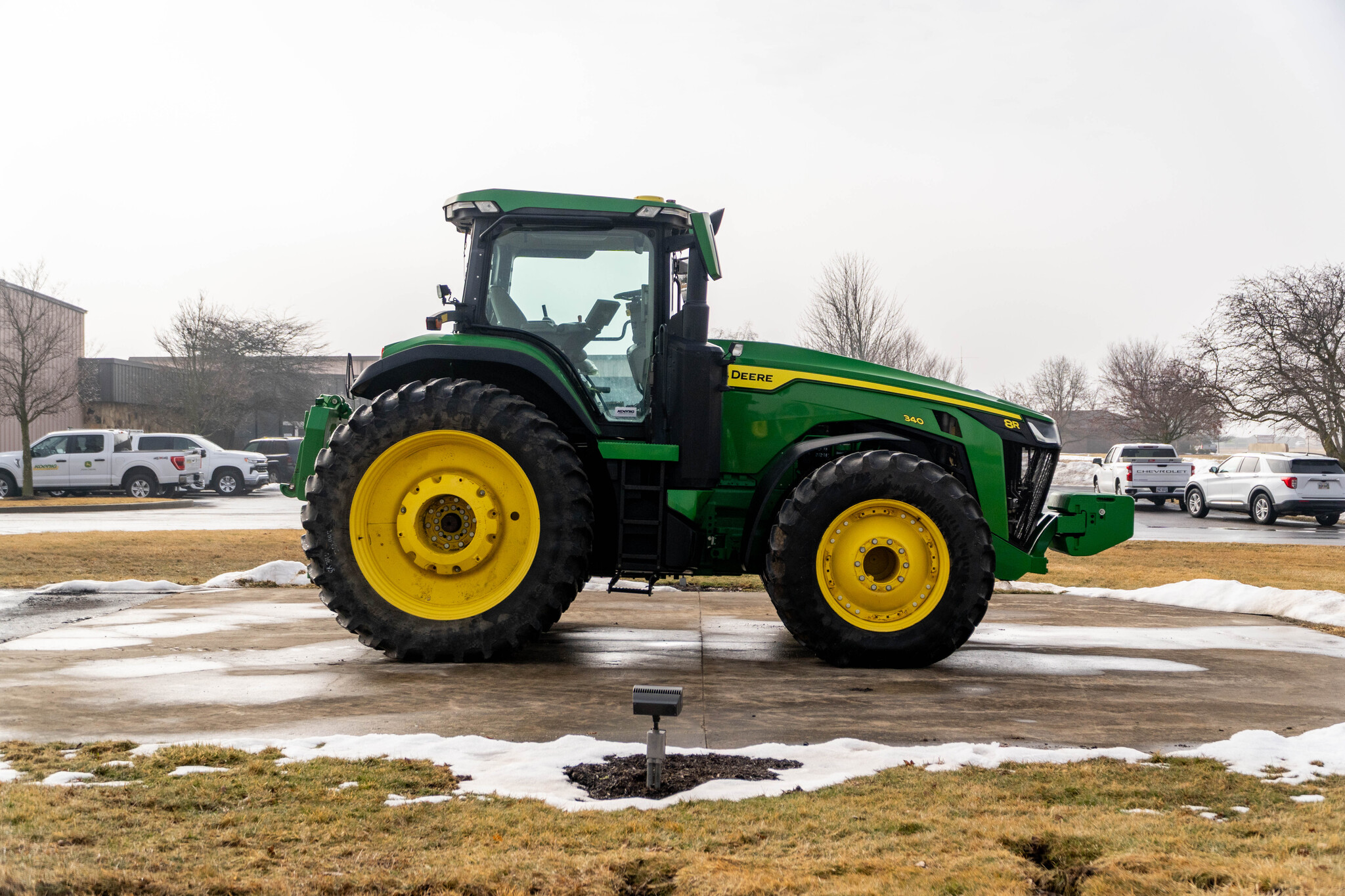 Used 2022 John Deere 8R 340 Row Crop Tractors at Koenig Equipment in Anna, OH - PhotoXL5