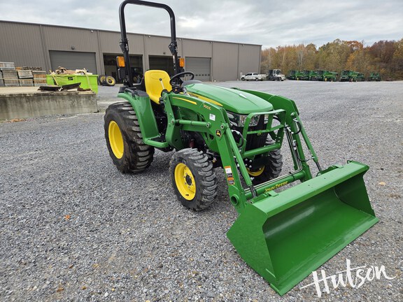 Photo of 2025 John Deere 3032E