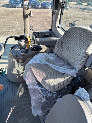 2024 John Deere 6155M (10th thumbnail)