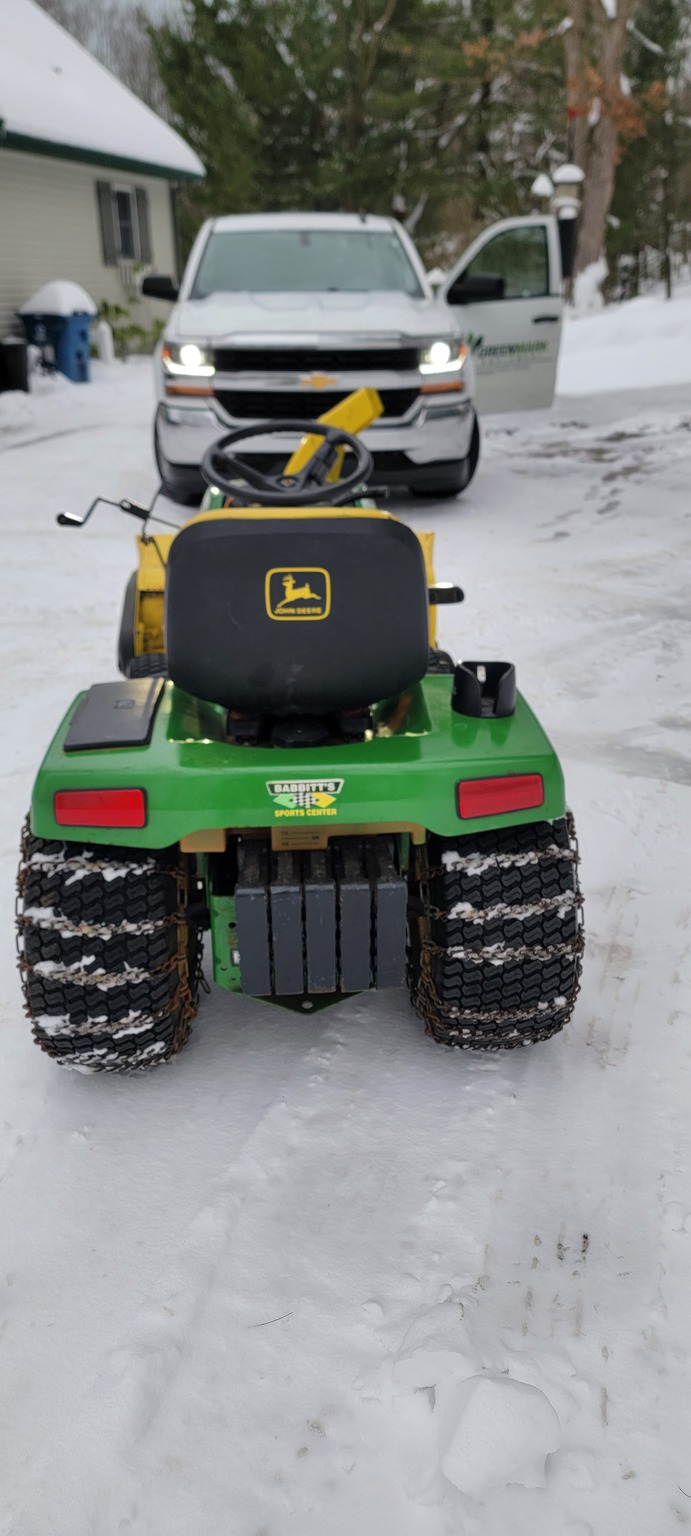 2000 John Deere 345 Image 6