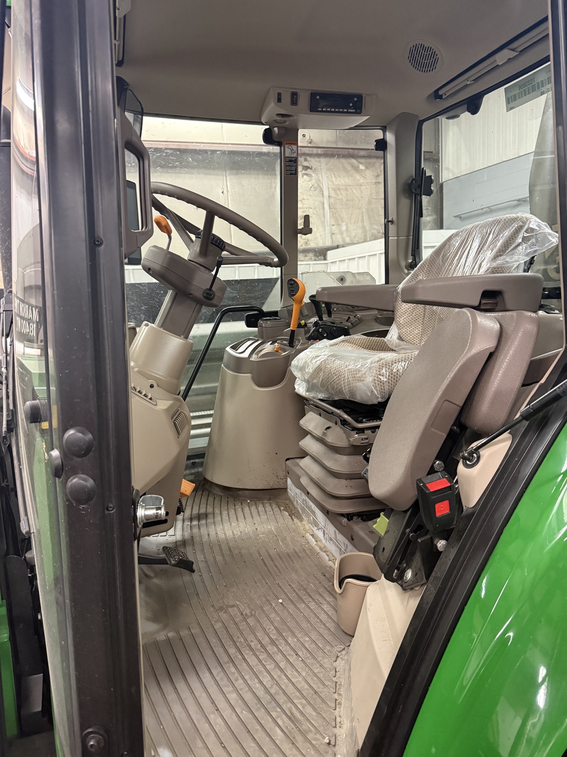 2023 John Deere 6130M Image 5