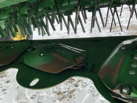 Used 2025 John Deere C400 Mower Conditioners at Horizon Ag & Turf in Edmonton West, AB - Photo9
