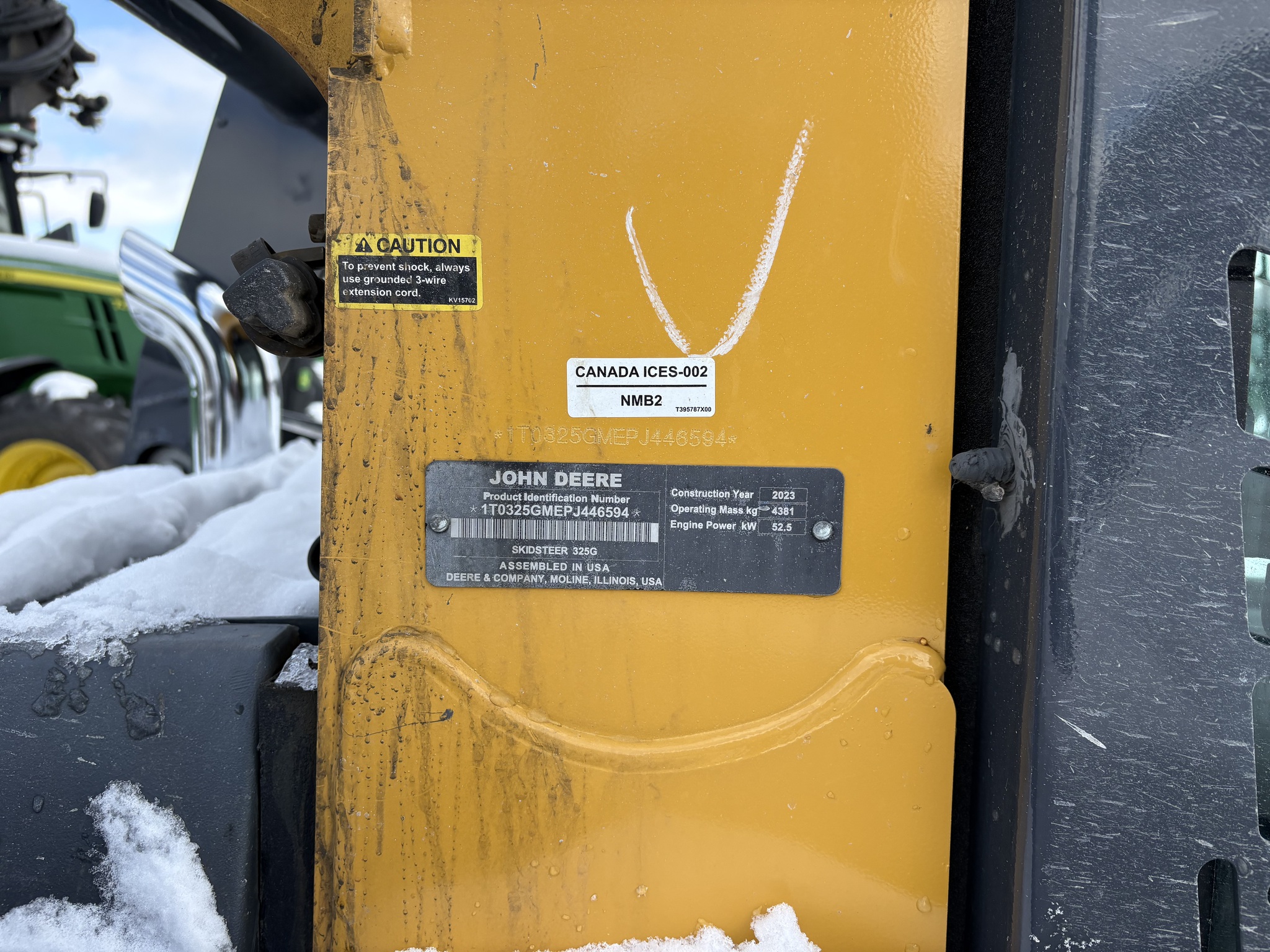 2023 John Deere 325G Image 2