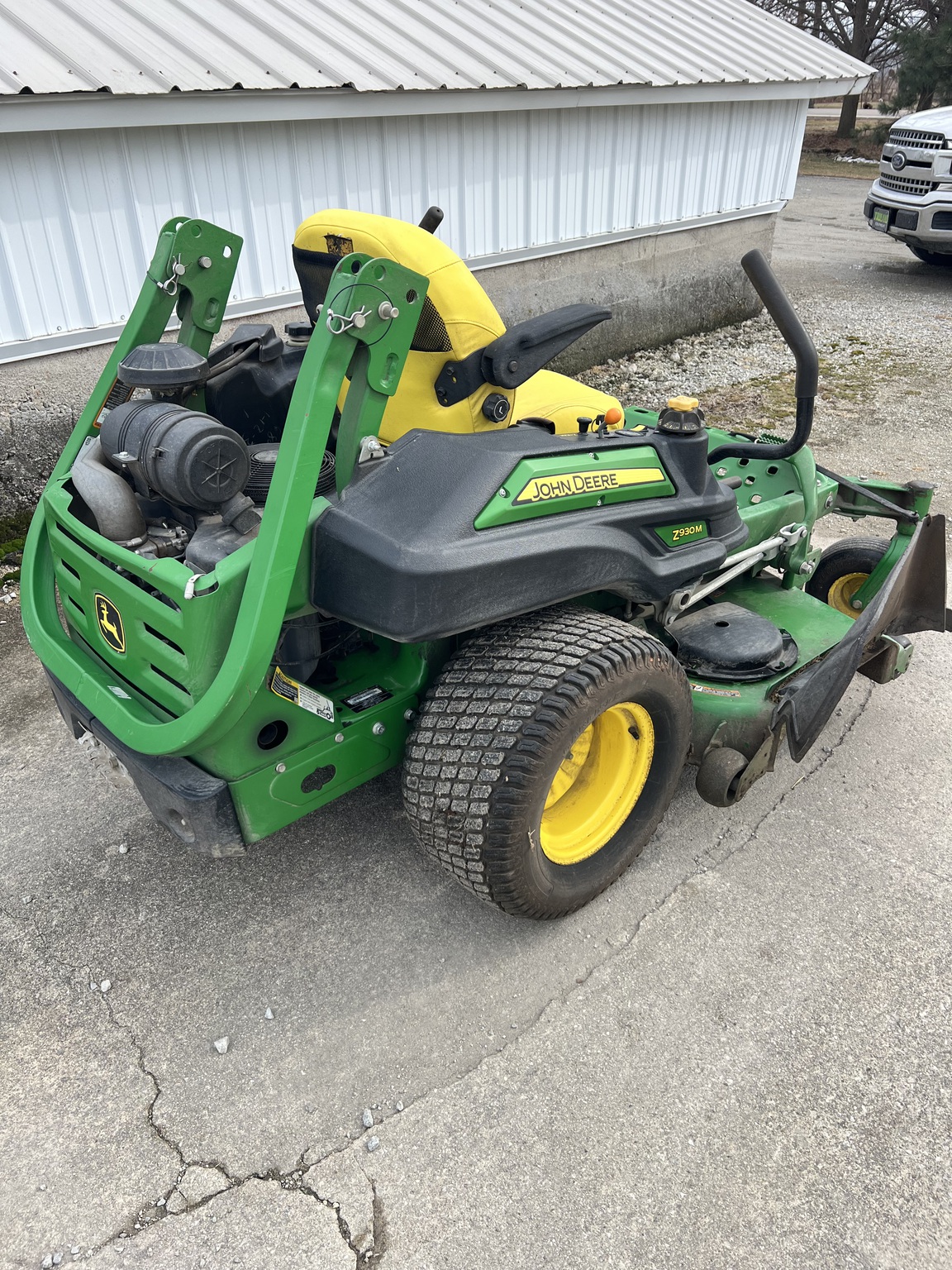 2017 John Deere Z930M Image 1