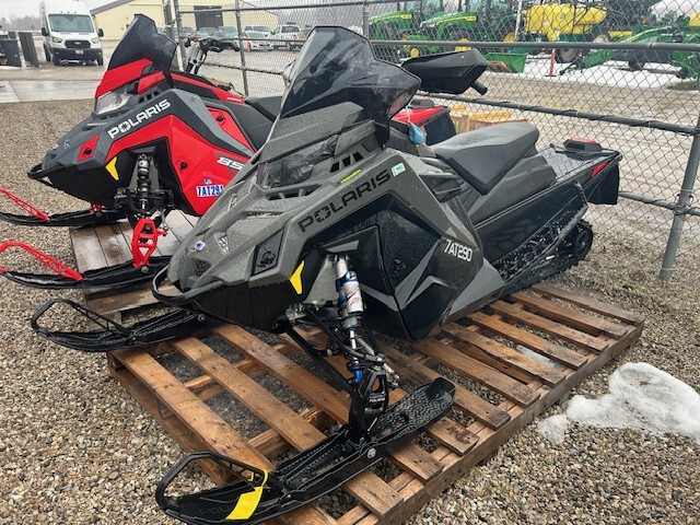 2025 Polaris PATRIOT BOOST VR1 137 Snowmobiles