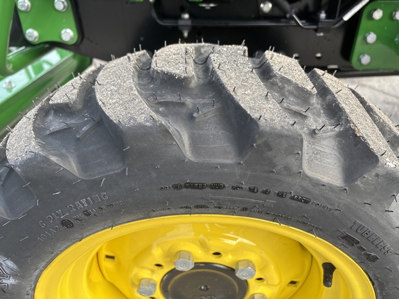 New In-Stock 2024 John Deere 2032R Compact Utility Tractors at Koenig Equipment in Amelia, OH - Photo2