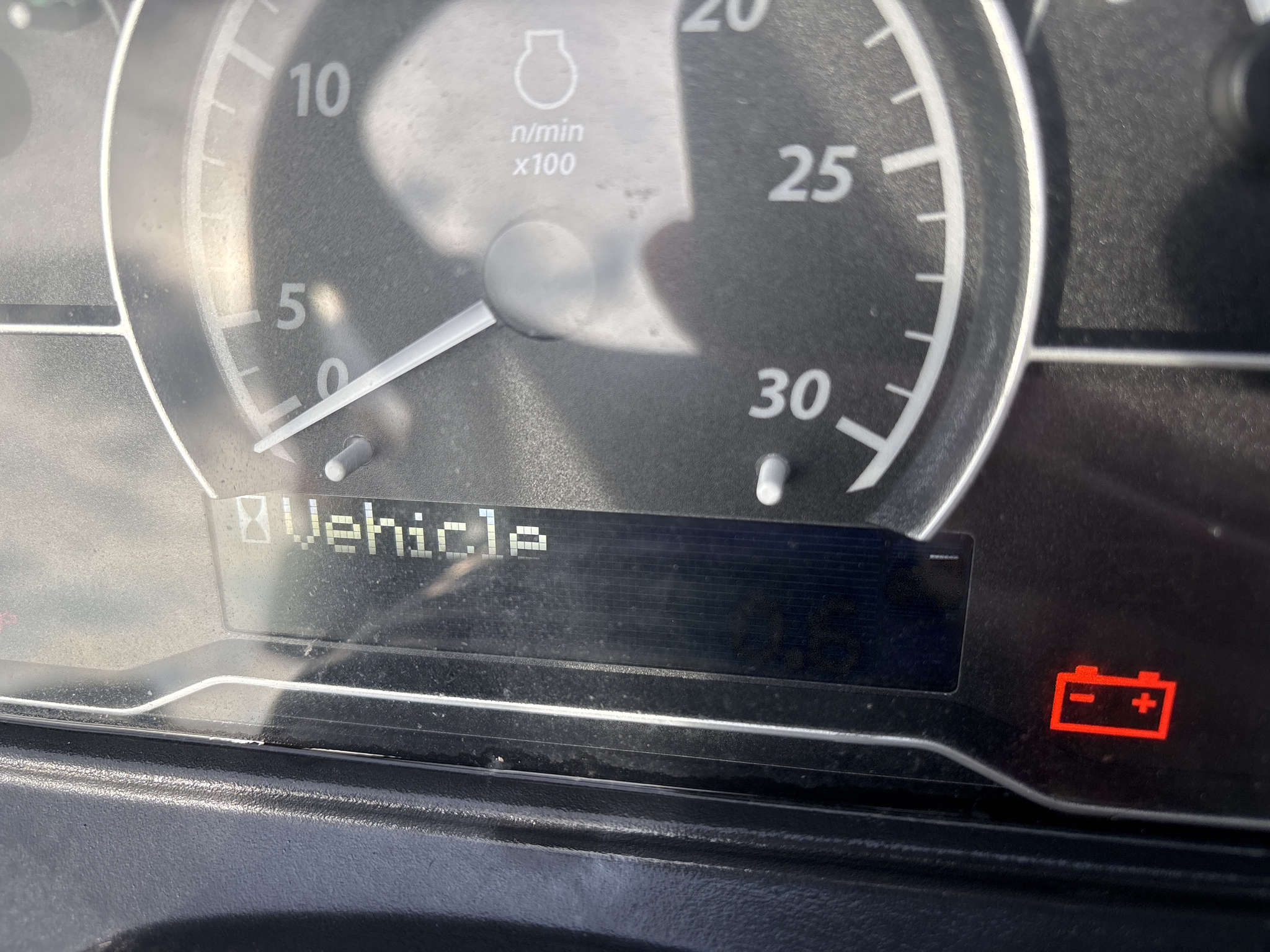 New In-Stock 2024 John Deere 2032R Compact Utility Tractors at Koenig Equipment in Amelia, OH - PhotoXL11