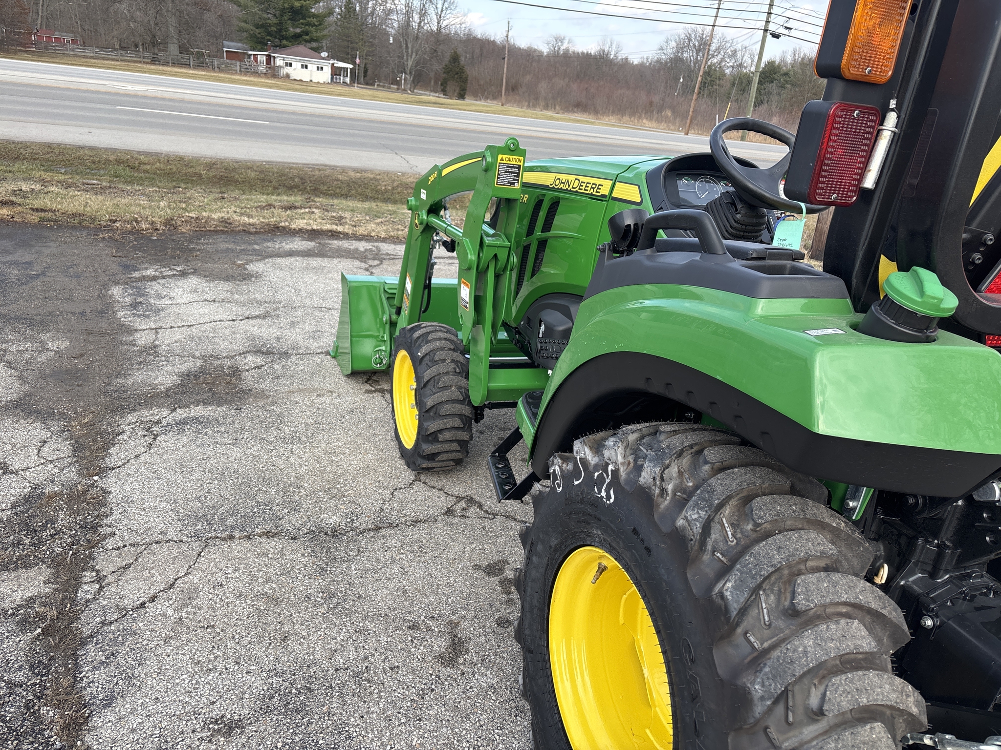 New In-Stock 2024 John Deere 2032R Compact Utility Tractors at Koenig Equipment in Amelia, OH - PhotoXL12