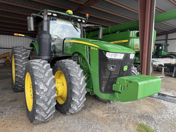 Photo of 2018 John Deere 8295R