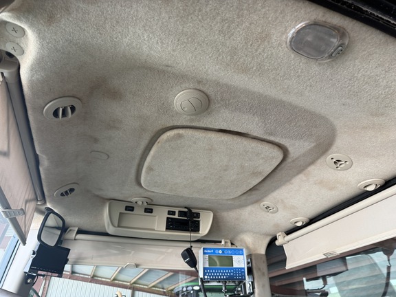 Photo of 2018 John Deere 8295R