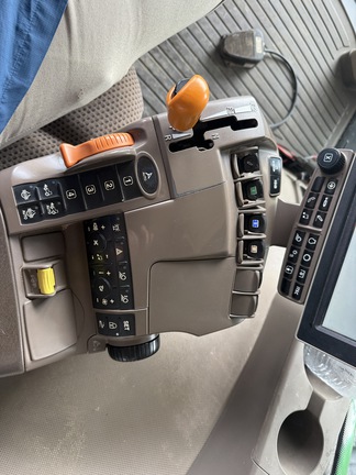 Photo of 2018 John Deere 8295R