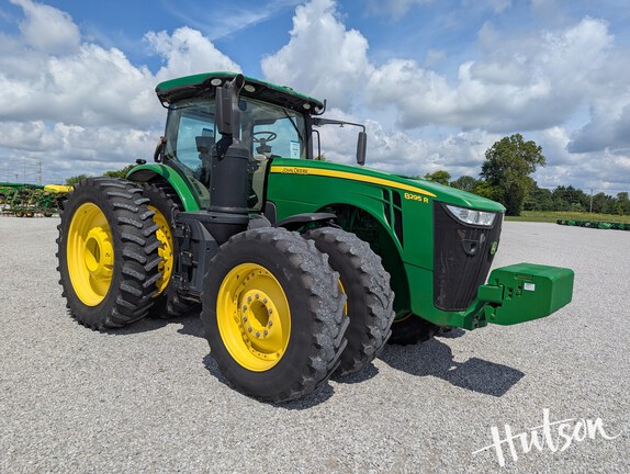 Photo of 2018 John Deere 8295R