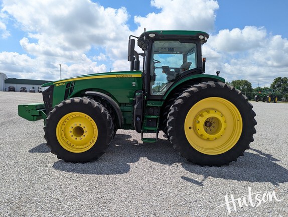 Photo of 2018 John Deere 8295R