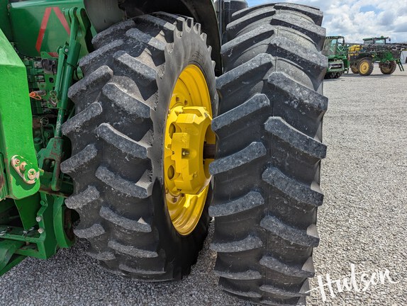 Photo of 2018 John Deere 8295R