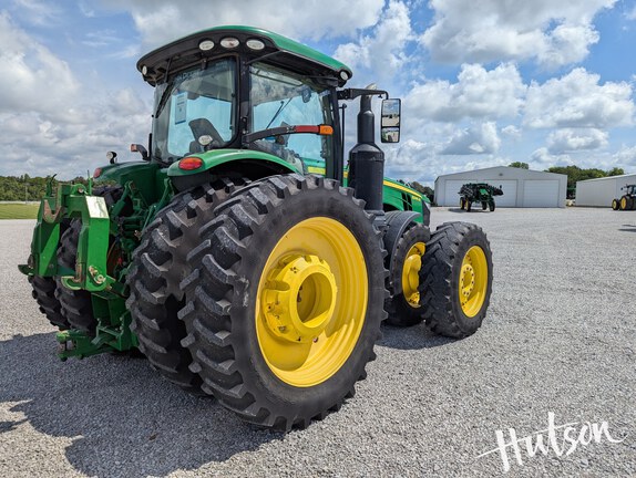 Photo of 2018 John Deere 8295R