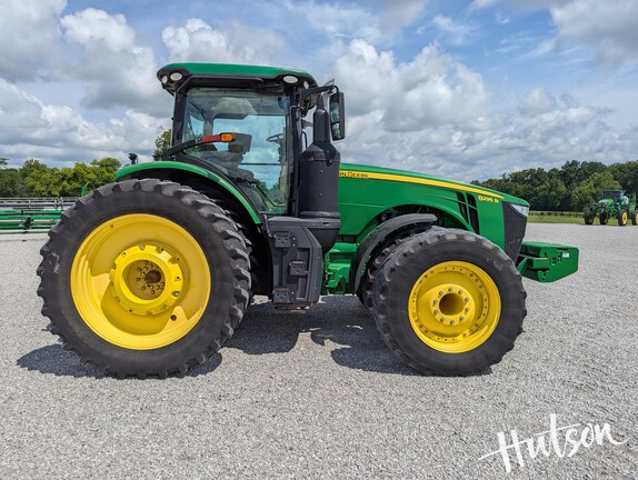 Photo of 2018 John Deere 8295R