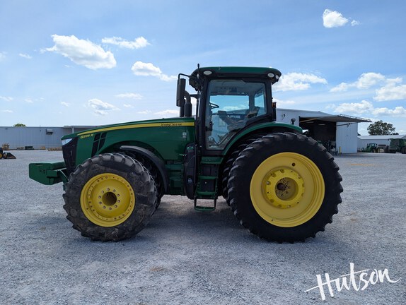 Photo of 2018 John Deere 8295R