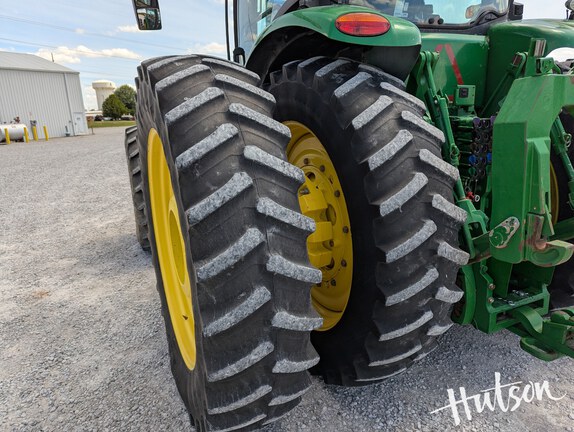 Photo of 2018 John Deere 8295R