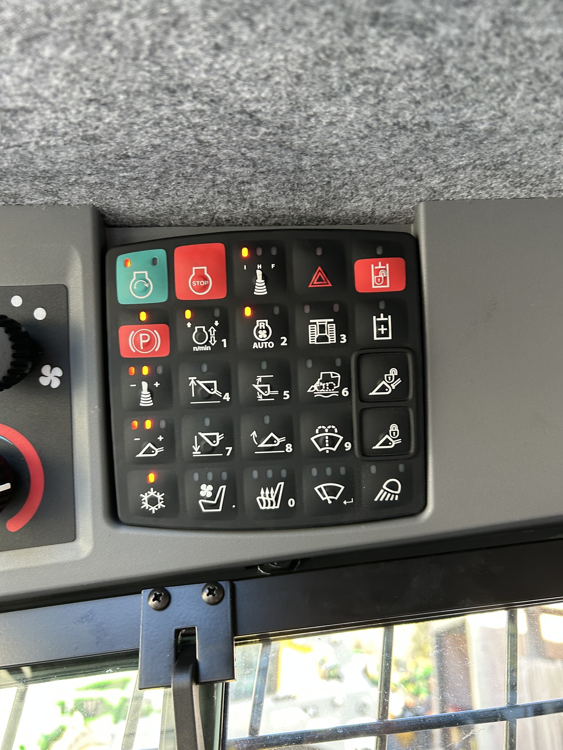 2026 John Deere 333 P Image 8