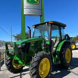 John Deere 5067E Image 1