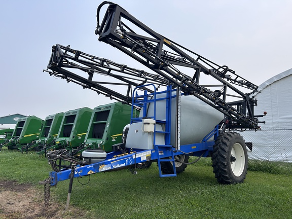 Used 2008 New Holland SF216 Pull Type Sprayers at Horizon Ag & Turf in Barrhead, AB - Photo1