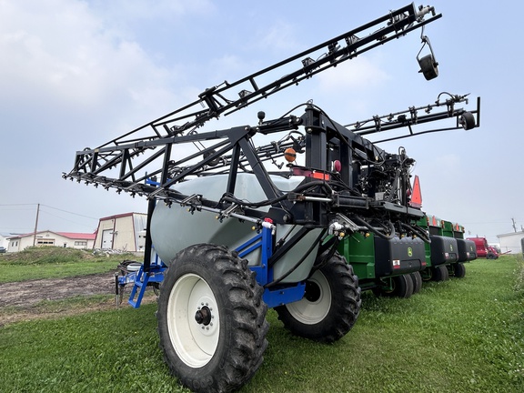 Used 2008 New Holland SF216 Pull Type Sprayers at Horizon Ag & Turf in Barrhead, AB - Photo3