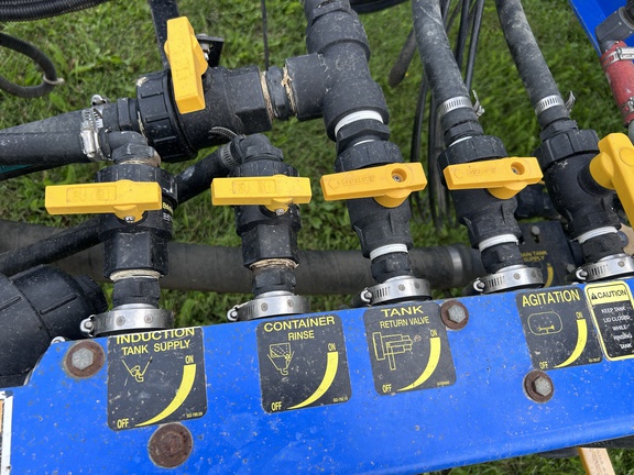 Used 2008 New Holland SF216 Pull Type Sprayers at Horizon Ag & Turf in Barrhead, AB - Photo17
