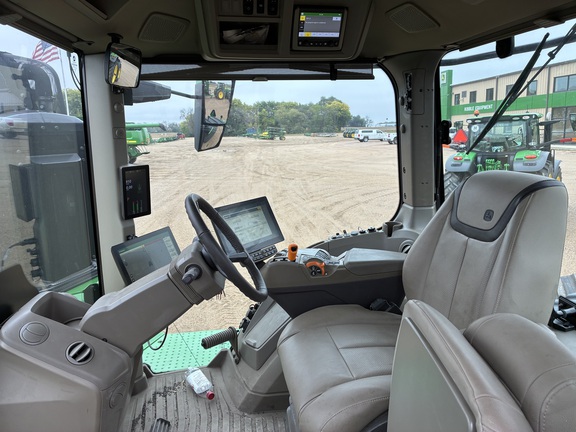 2025 John Deere 9RX 640 - Photo32