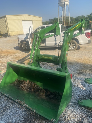 2024 John Deere 520M Photo 4